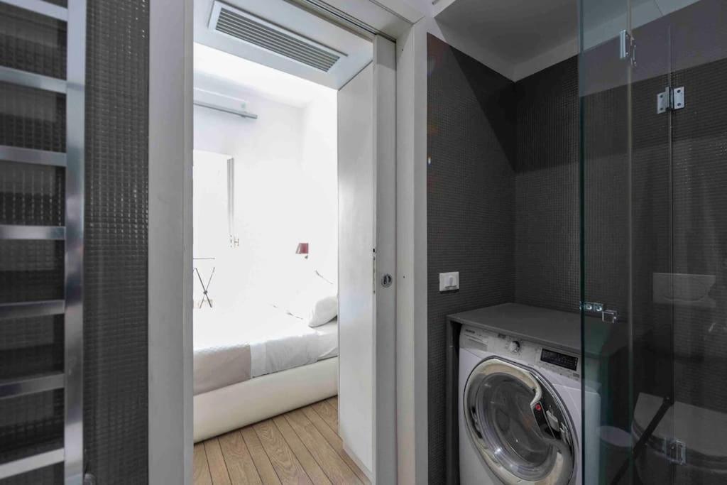 Piazza Di Spagna - Suite Frezza Рим Экстерьер фото