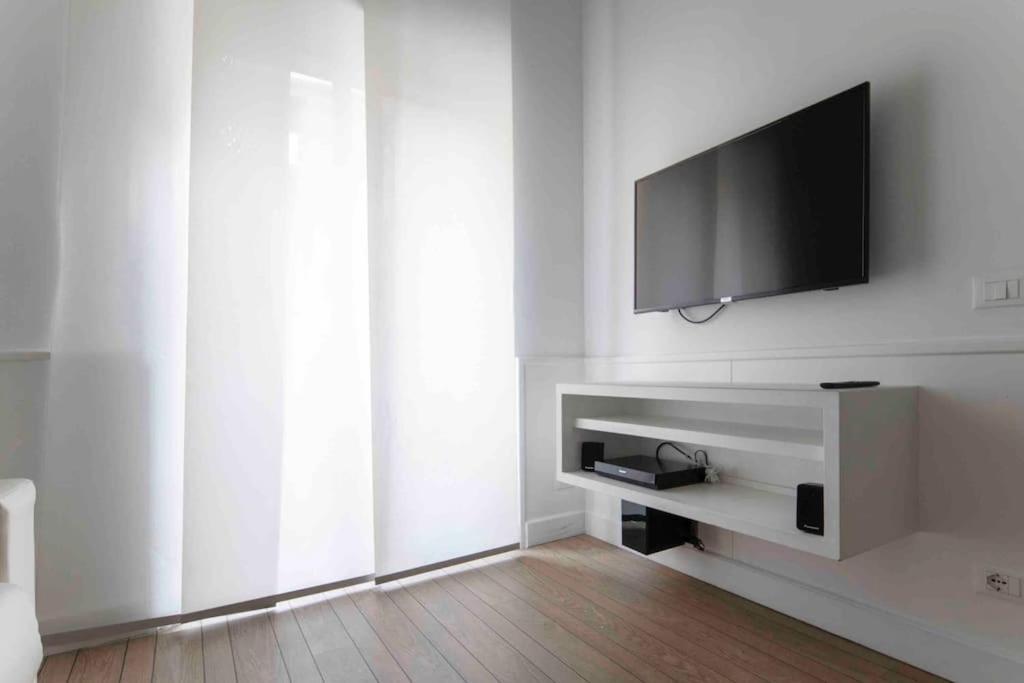 Piazza Di Spagna - Suite Frezza Рим Экстерьер фото